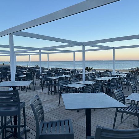 Acadie Saint Victor - Hotel Restaurant - Face Mer - Chatelaillon Plage Ngoại thất bức ảnh