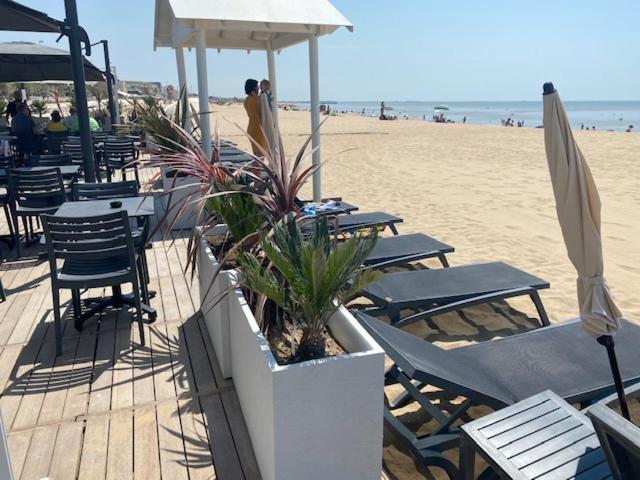 Acadie Saint Victor - Hotel Restaurant - Face Mer - Chatelaillon Plage Ngoại thất bức ảnh
