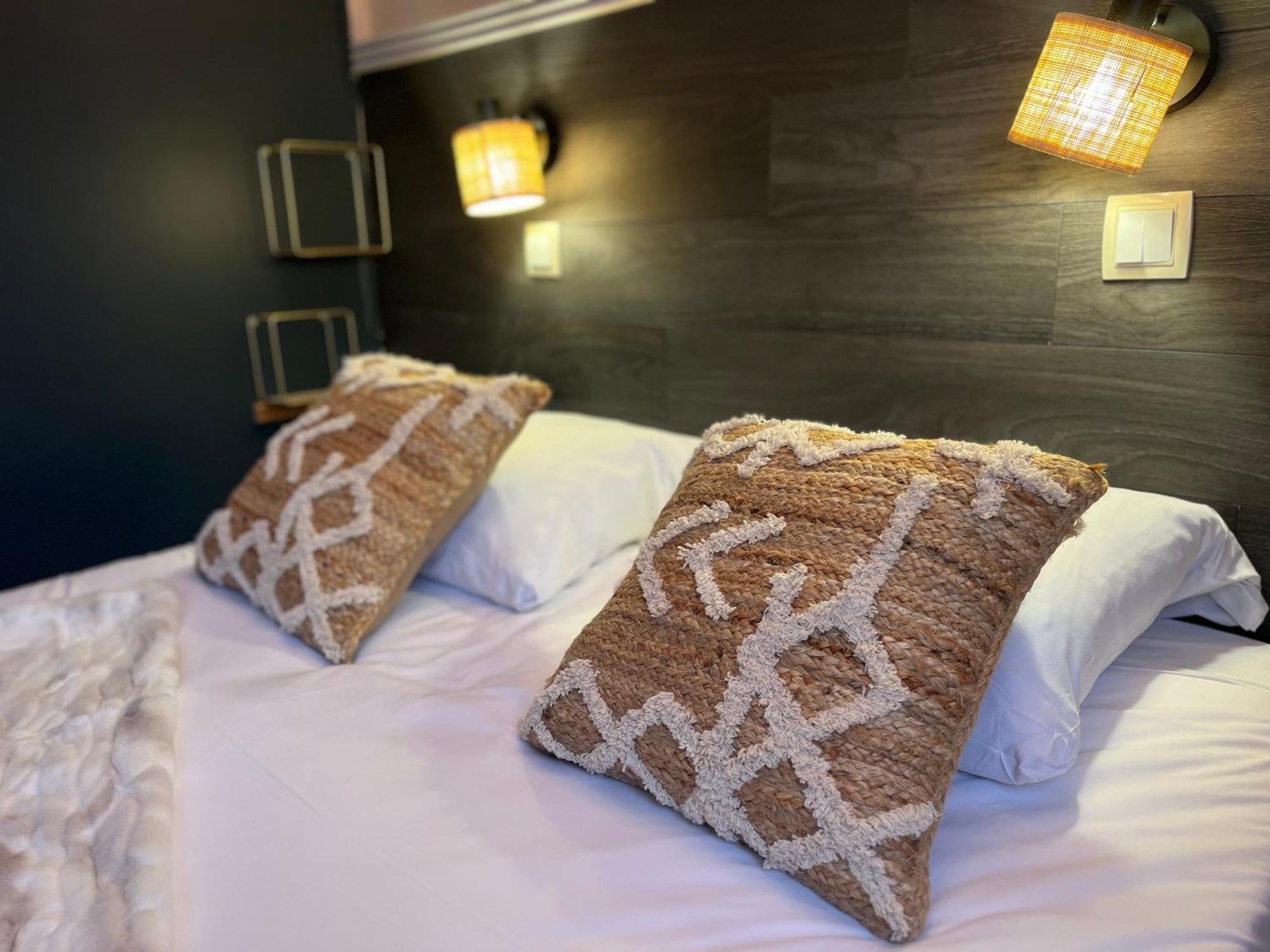 Acadie Saint Victor - Hotel Restaurant - Face Mer - Chatelaillon Plage Ngoại thất bức ảnh