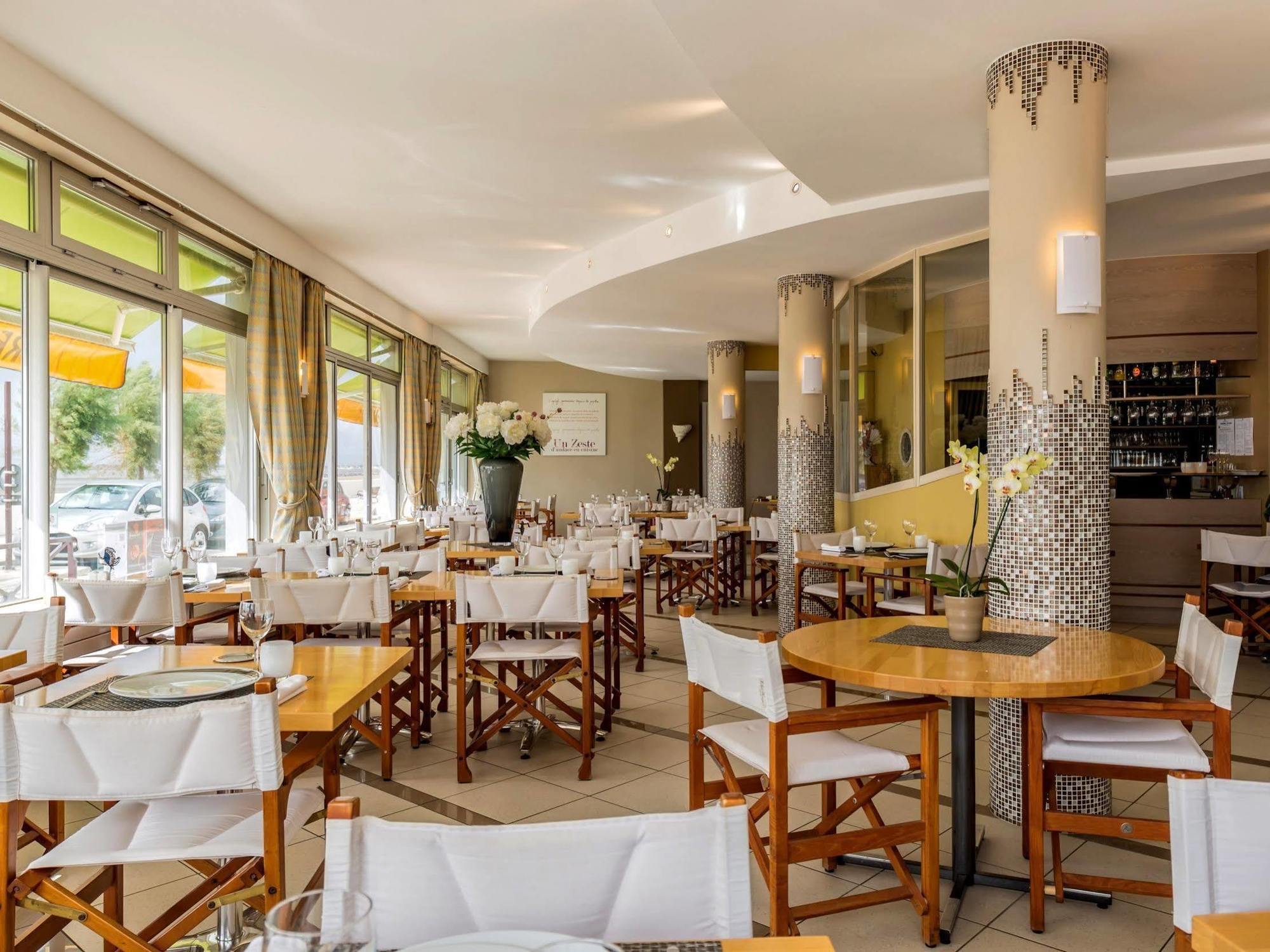 Acadie Saint Victor - Hotel Restaurant - Face Mer - Chatelaillon Plage Ngoại thất bức ảnh