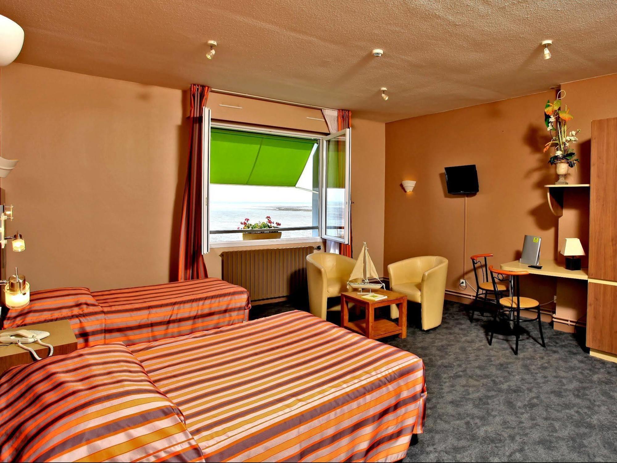 Acadie Saint Victor - Hotel Restaurant - Face Mer - Chatelaillon Plage Ngoại thất bức ảnh